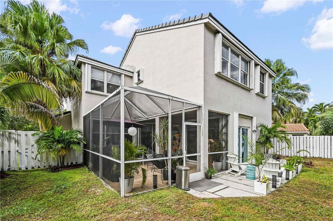 合同活跃: $849,900 (4 贝兹, 2 浴室, 2133 平方英尺)