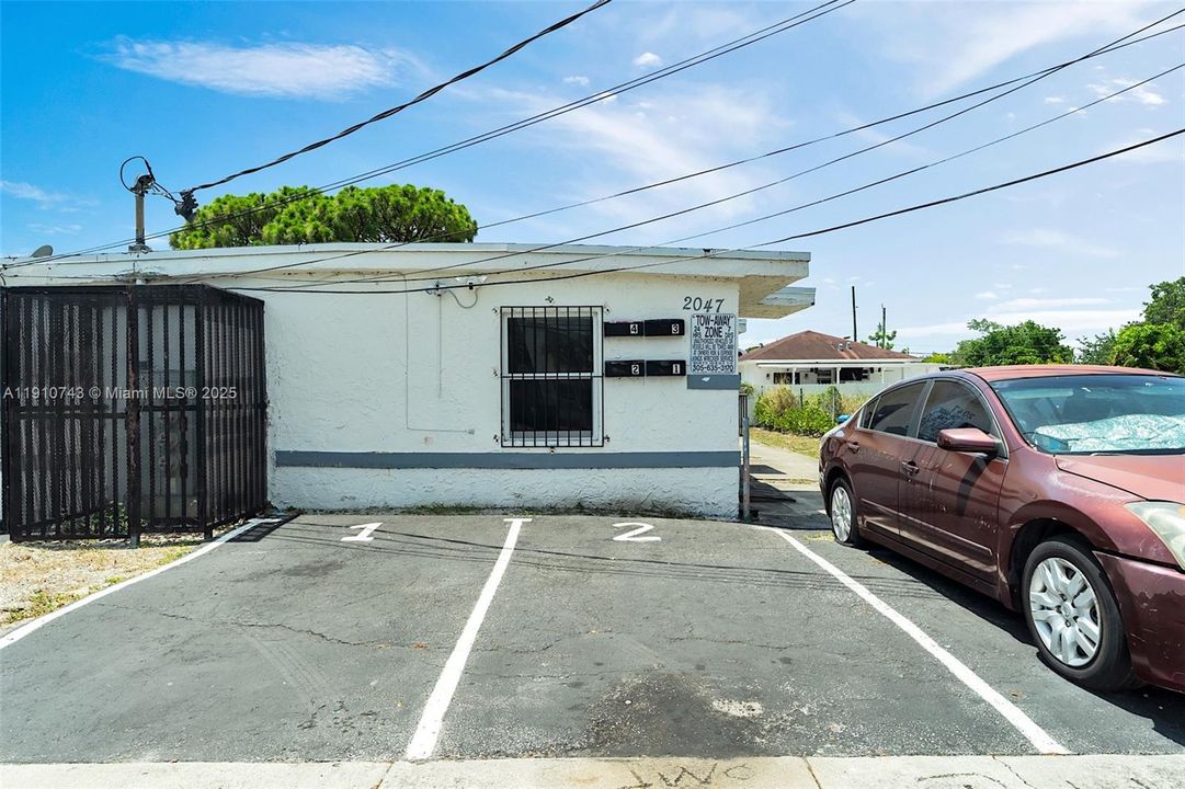 For Rent: $1,350 (1 beds, 1 baths, 500 Square Feet)