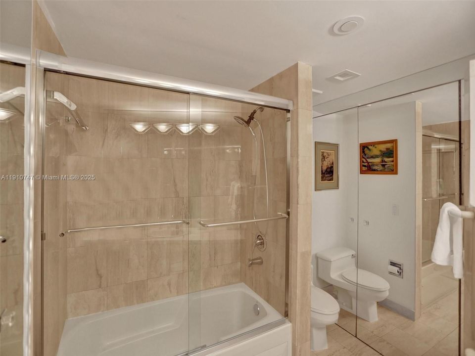 For Sale: $699,000 (3 beds, 3 baths, 1840 Square Feet)