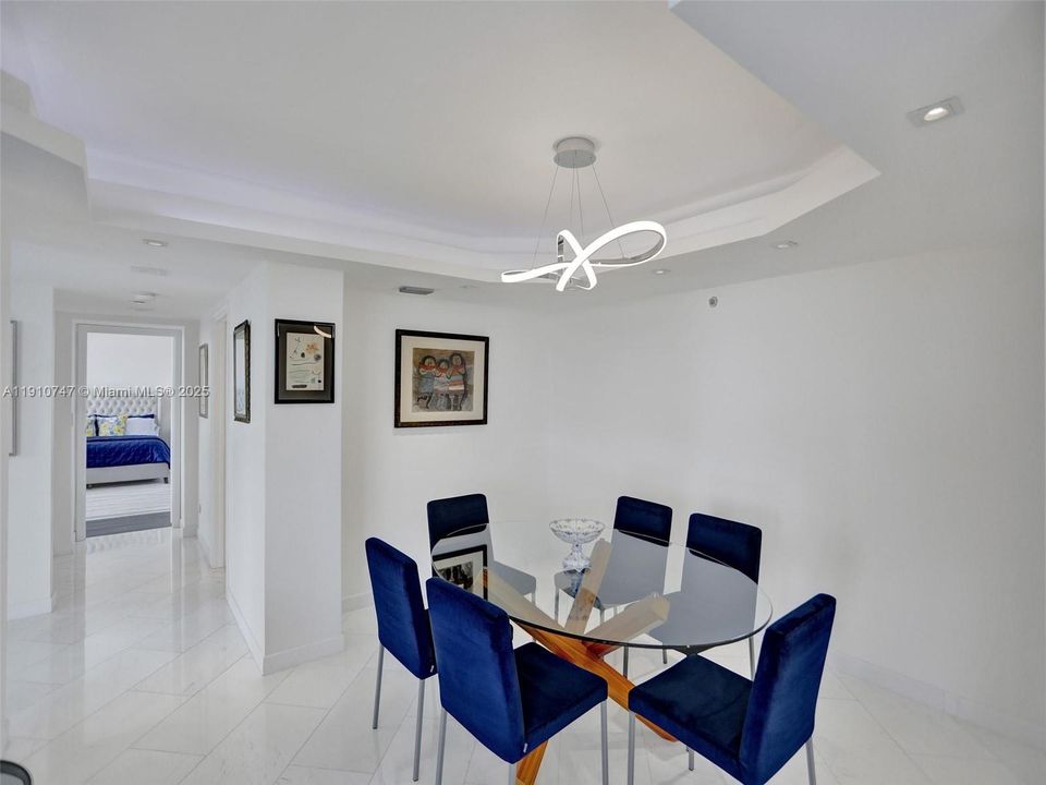 For Sale: $699,000 (3 beds, 3 baths, 1840 Square Feet)