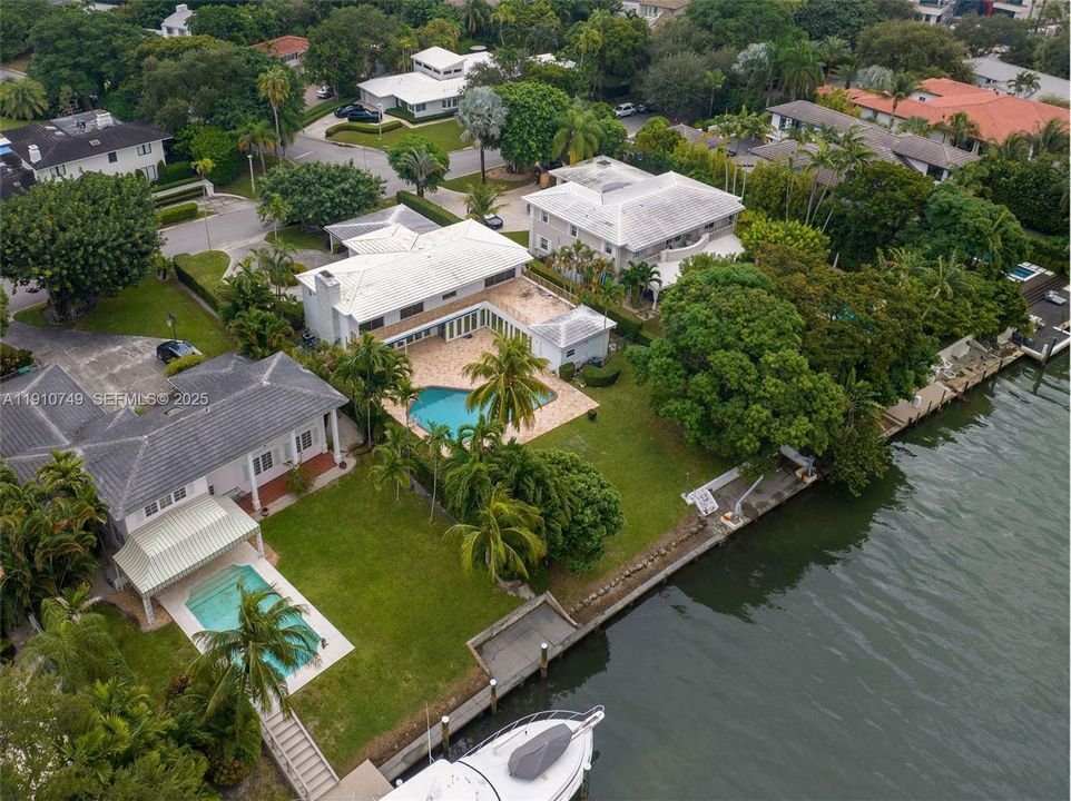 待售: $11,500,000 (4 贝兹, 4 浴室, 4206 平方英尺)