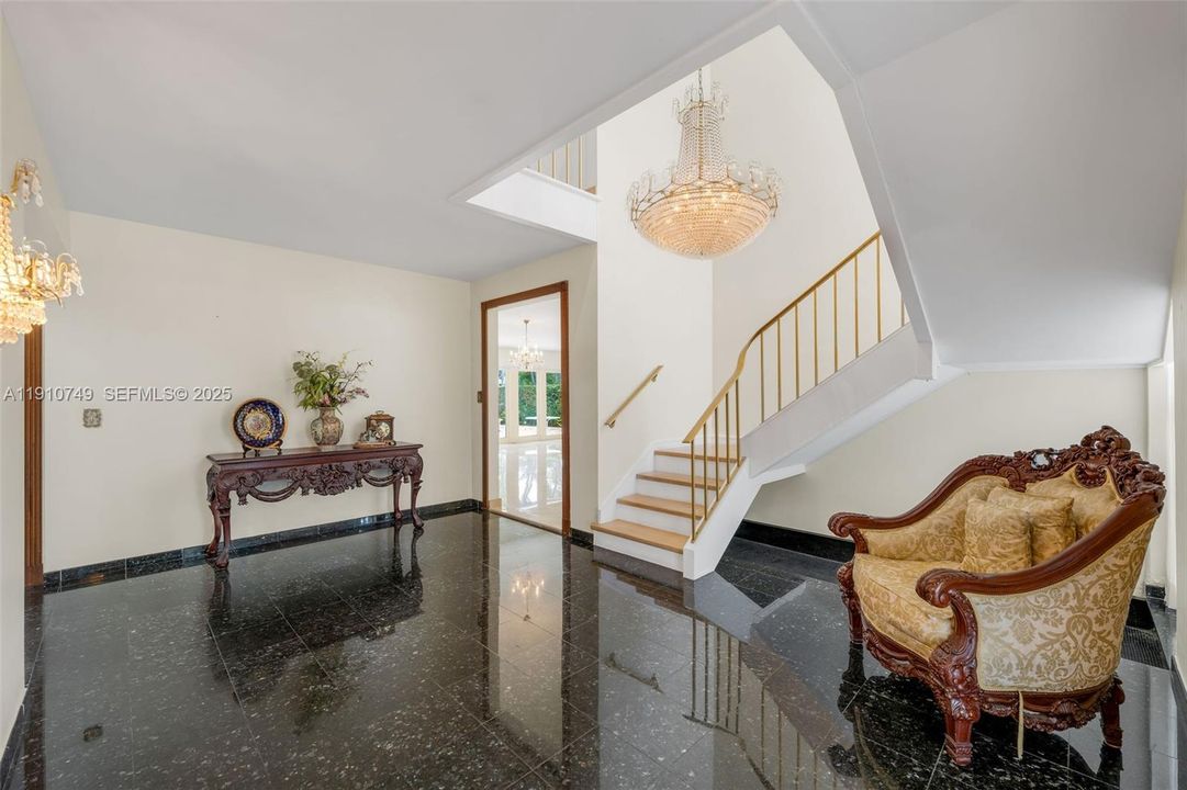 待售: $11,500,000 (4 贝兹, 4 浴室, 4206 平方英尺)