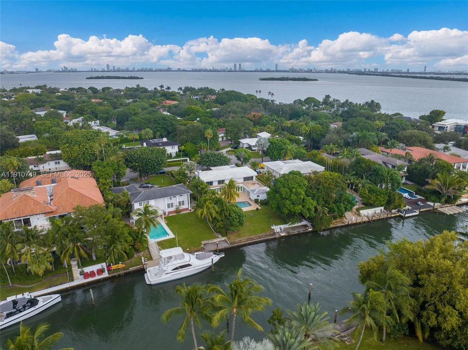 待售: $11,500,000 (4 贝兹, 4 浴室, 4206 平方英尺)