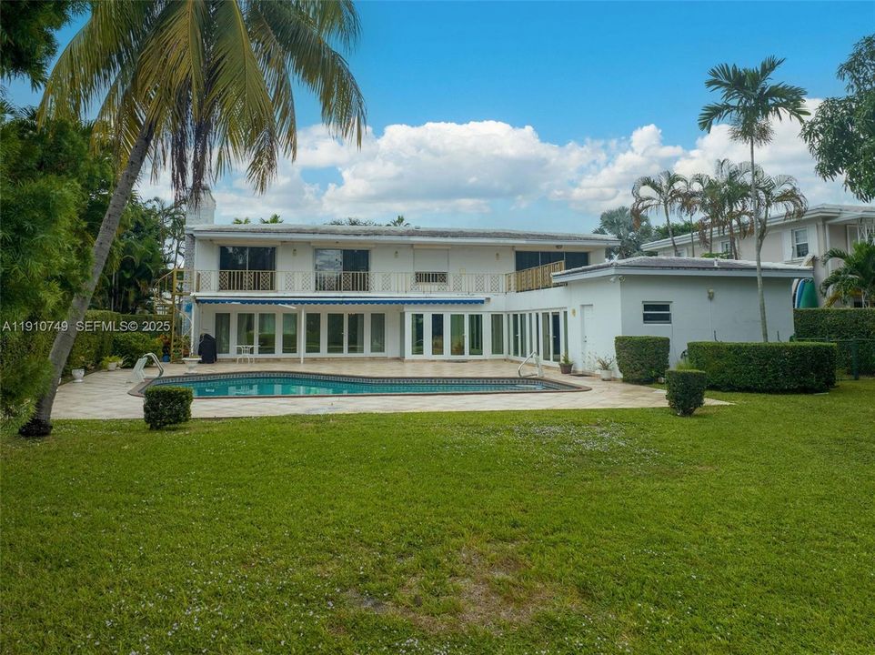 待售: $11,500,000 (4 贝兹, 4 浴室, 4206 平方英尺)