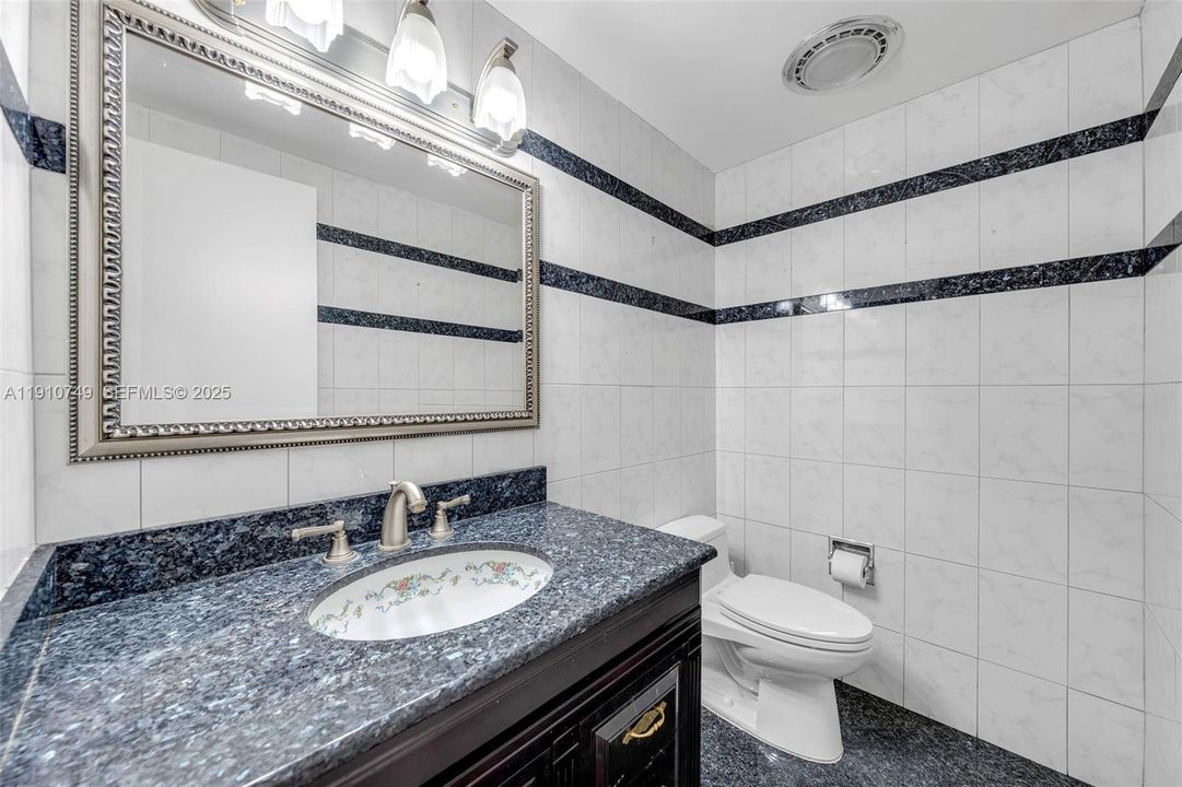 待售: $11,500,000 (4 贝兹, 4 浴室, 4206 平方英尺)