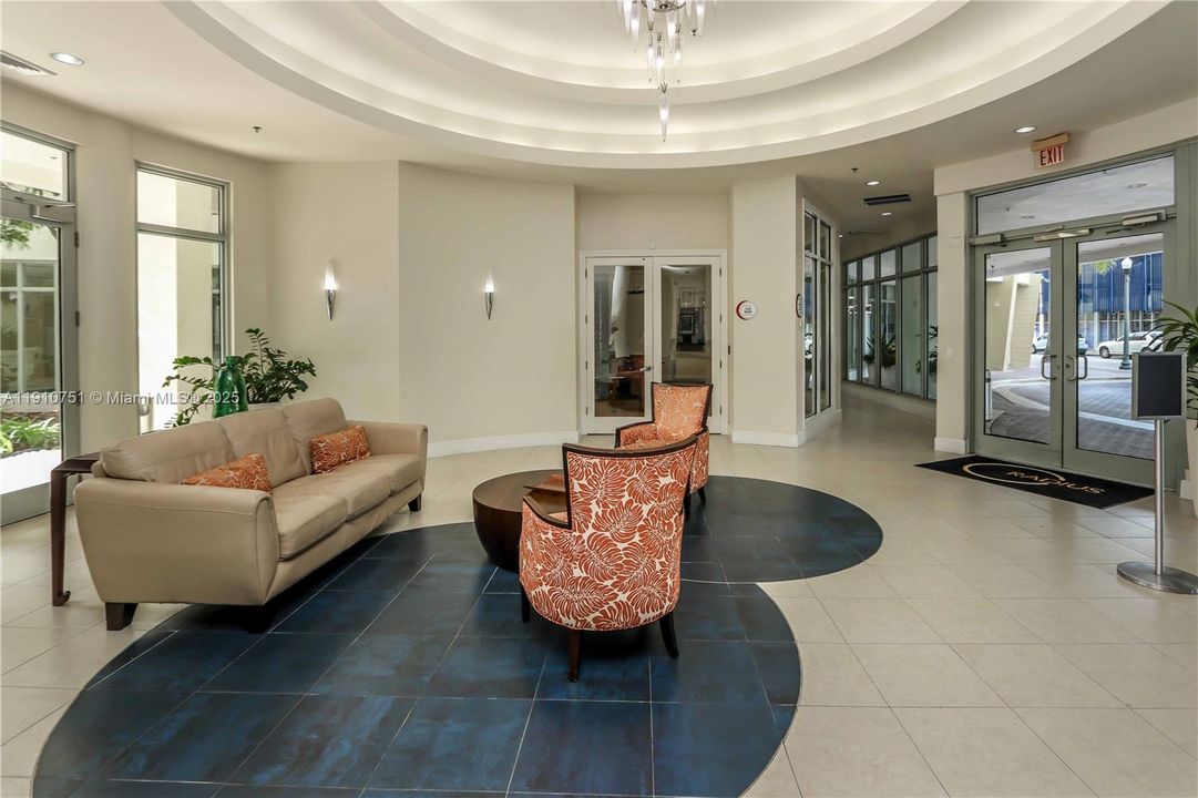 Activo con contrato: $347,000 (2 camas, 2 baños, 1164 Pies cuadrados)