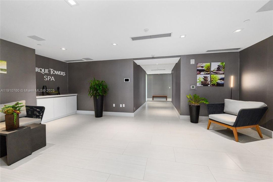 For Sale: $1,890,000 (2 beds, 2 baths, 1892 Square Feet)