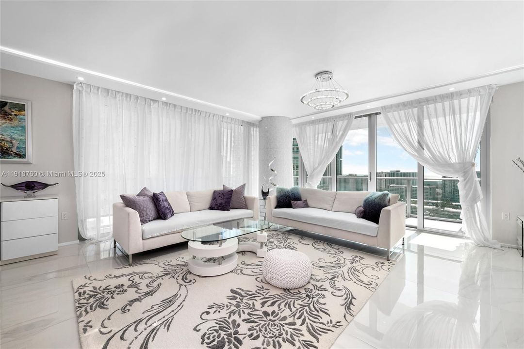 For Sale: $1,890,000 (2 beds, 2 baths, 1892 Square Feet)