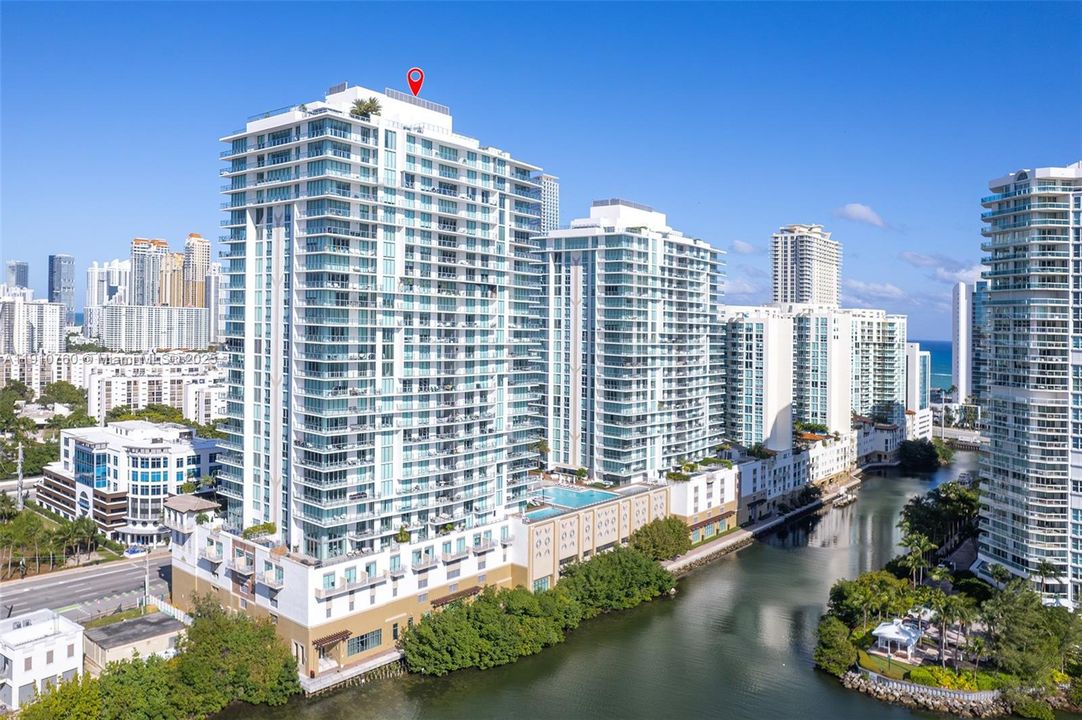 For Sale: $1,890,000 (2 beds, 2 baths, 1892 Square Feet)