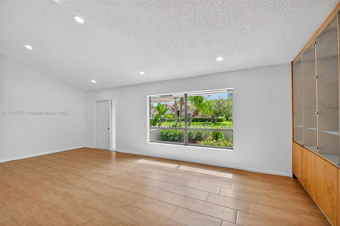 For Rent: $5,000 (4 beds, 2 baths, 2426 Square Feet)