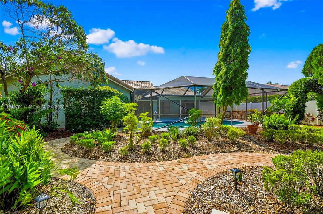 For Rent: $5,000 (4 beds, 2 baths, 2426 Square Feet)