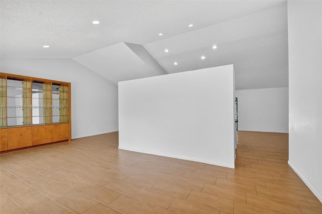 For Rent: $5,000 (4 beds, 2 baths, 2426 Square Feet)