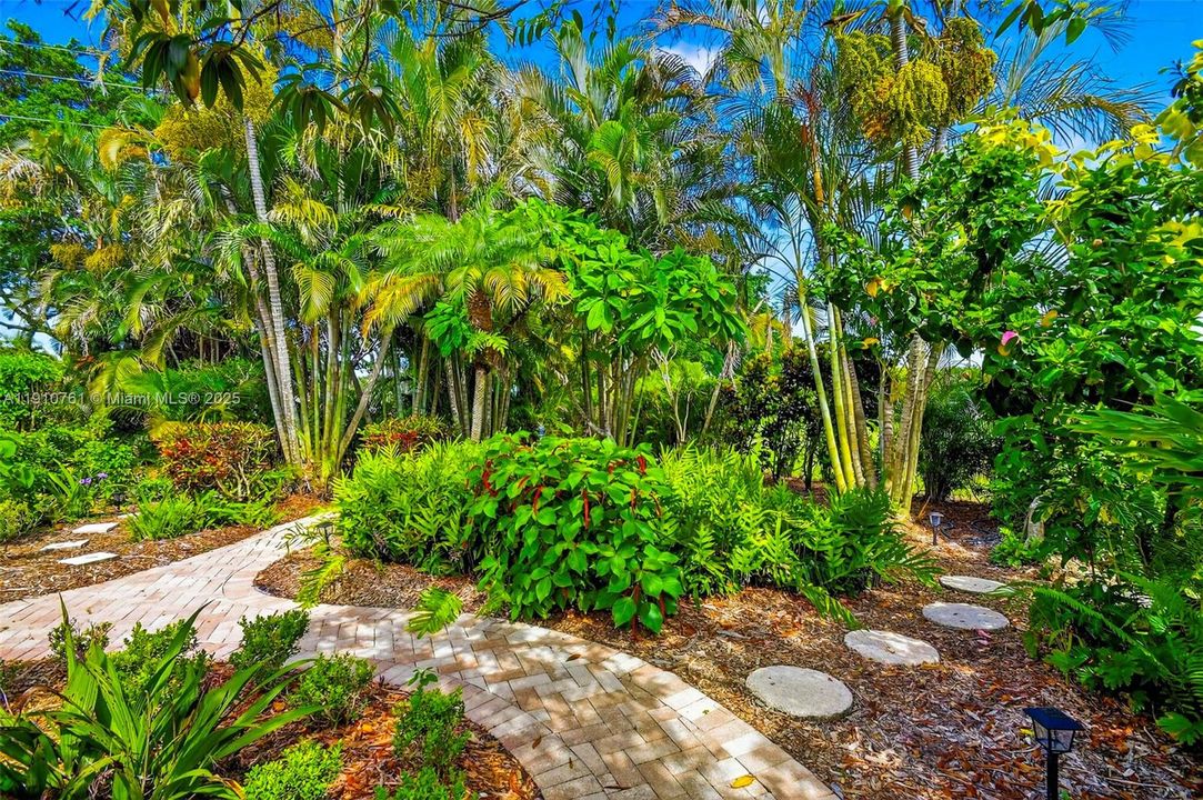 For Rent: $5,000 (4 beds, 2 baths, 2426 Square Feet)