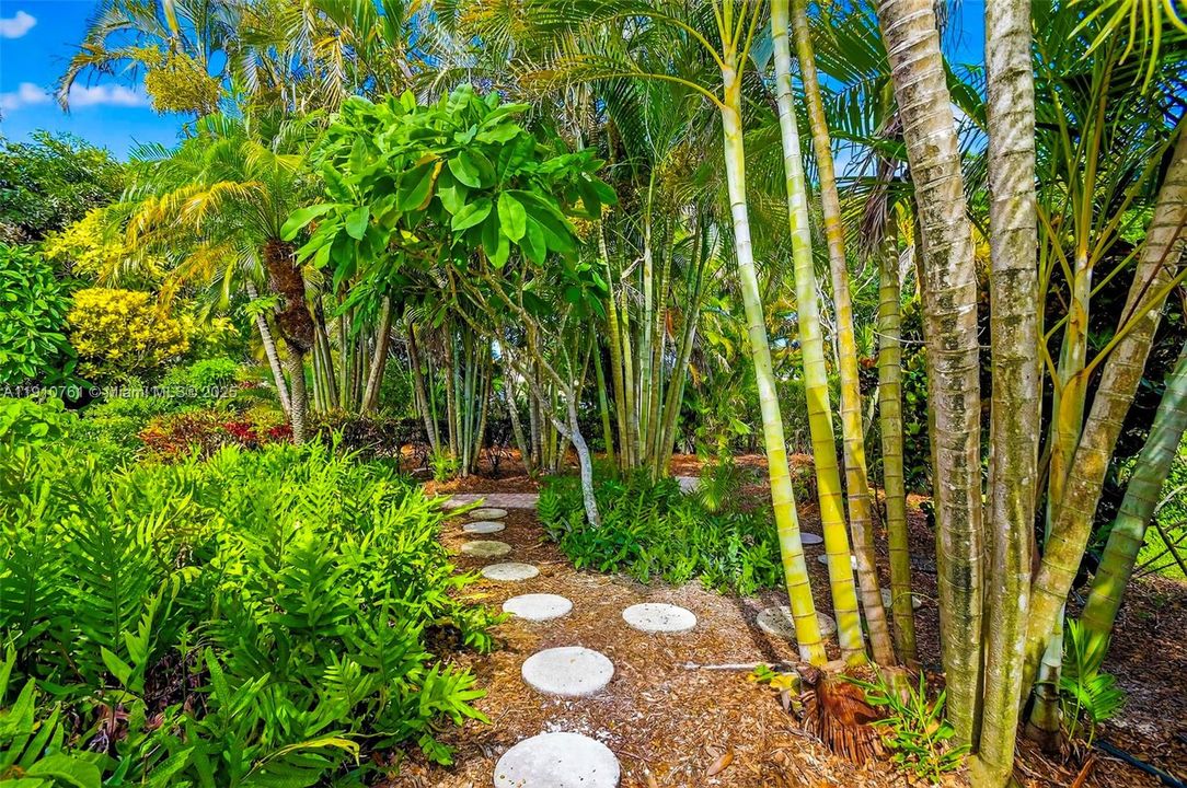 For Rent: $5,000 (4 beds, 2 baths, 2426 Square Feet)