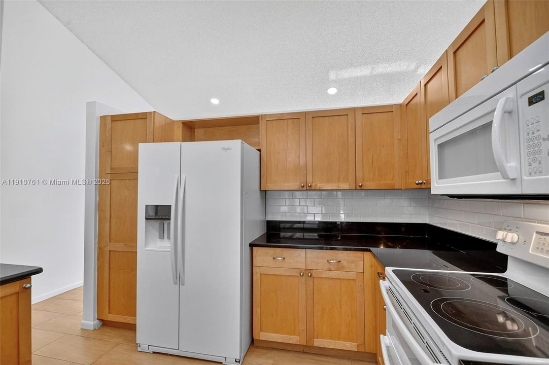 For Rent: $5,000 (4 beds, 2 baths, 2426 Square Feet)