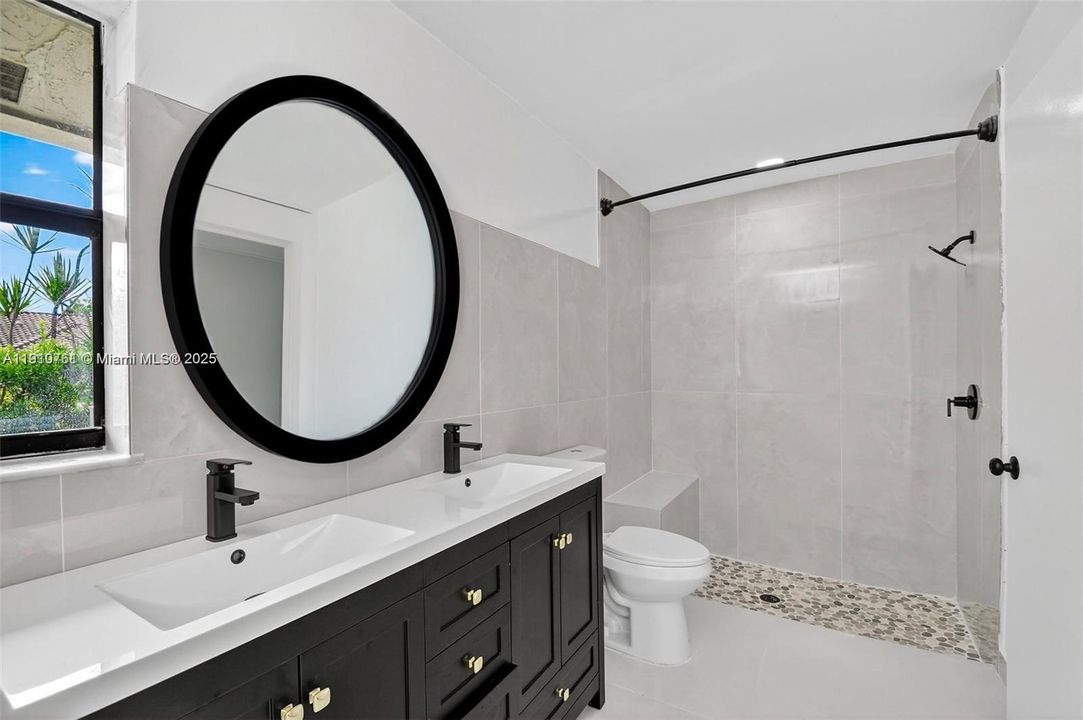 For Rent: $5,000 (4 beds, 2 baths, 2426 Square Feet)