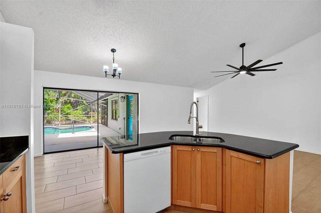 For Rent: $5,000 (4 beds, 2 baths, 2426 Square Feet)