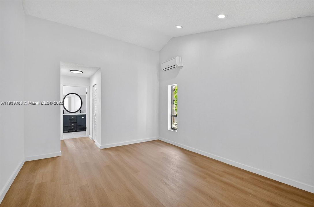 For Rent: $5,000 (4 beds, 2 baths, 2426 Square Feet)