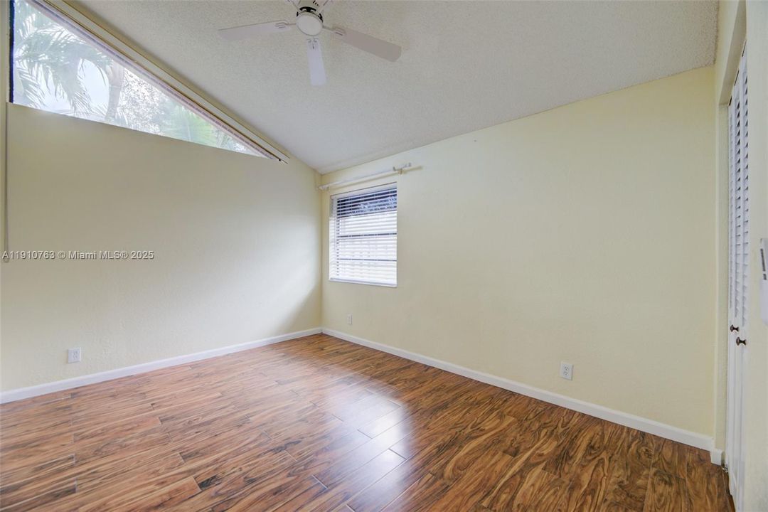 На продажу: $825,999 (4 спален, 3 ванн, 2474 Квадратных фут)