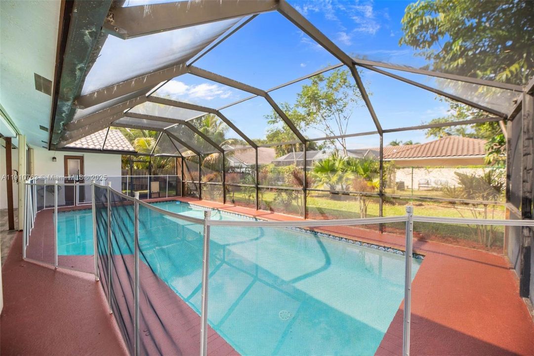 На продажу: $825,999 (4 спален, 3 ванн, 2474 Квадратных фут)