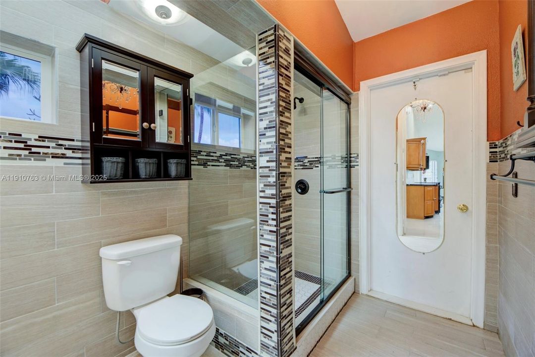 На продажу: $825,999 (4 спален, 3 ванн, 2474 Квадратных фут)