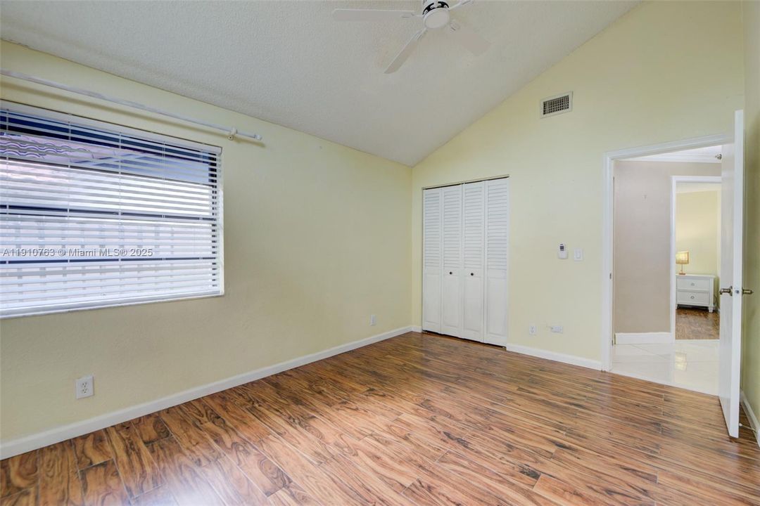 На продажу: $825,999 (4 спален, 3 ванн, 2474 Квадратных фут)