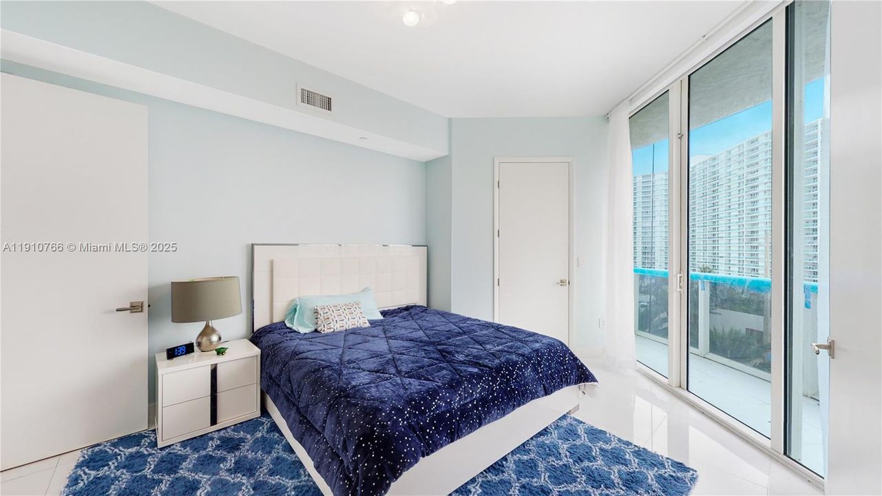 For Sale: $1,750,000 (3 beds, 3 baths, 2558 Square Feet)