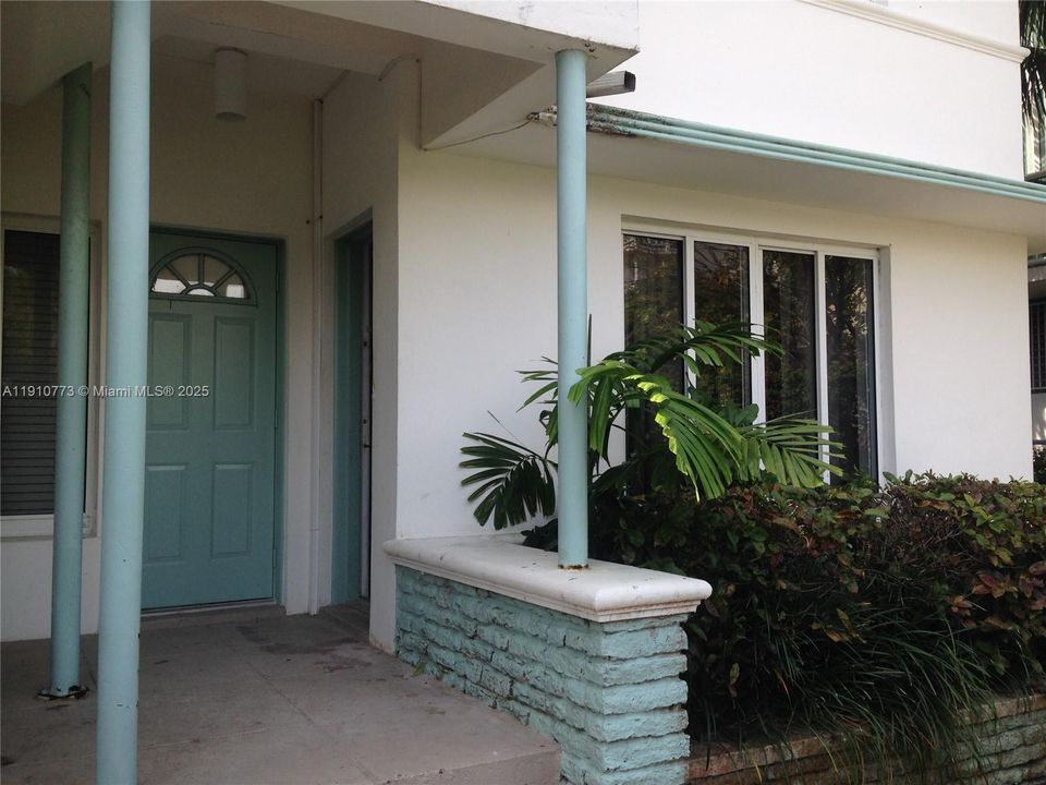 For Rent: $1,700 (1 beds, 1 baths, 510 Square Feet)