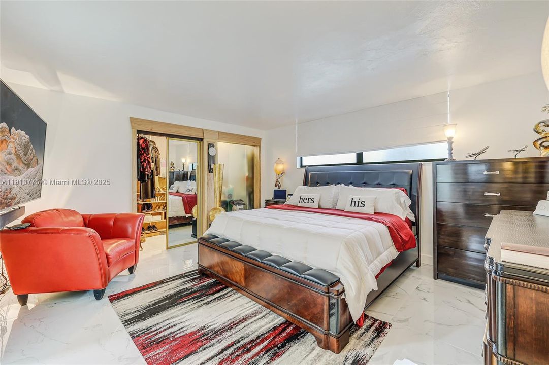 For Sale: $550,000 (2 beds, 2 baths, 1280 Square Feet)