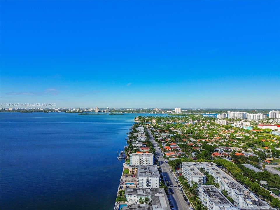 For Sale: $550,000 (2 beds, 2 baths, 1280 Square Feet)