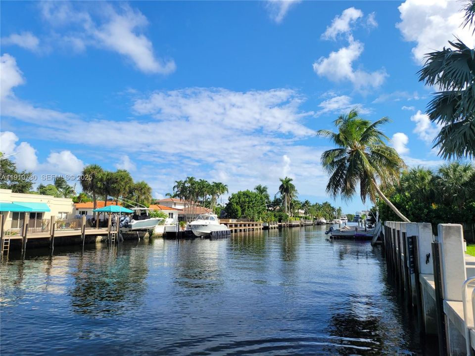 For Rent: $3,200 (1 beds, 1 baths, 625 Square Feet)