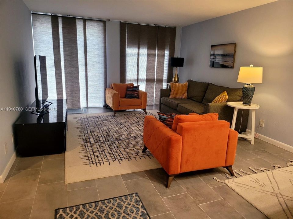 For Rent: $3,200 (1 beds, 1 baths, 625 Square Feet)