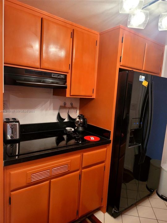 For Rent: $3,200 (1 beds, 1 baths, 625 Square Feet)