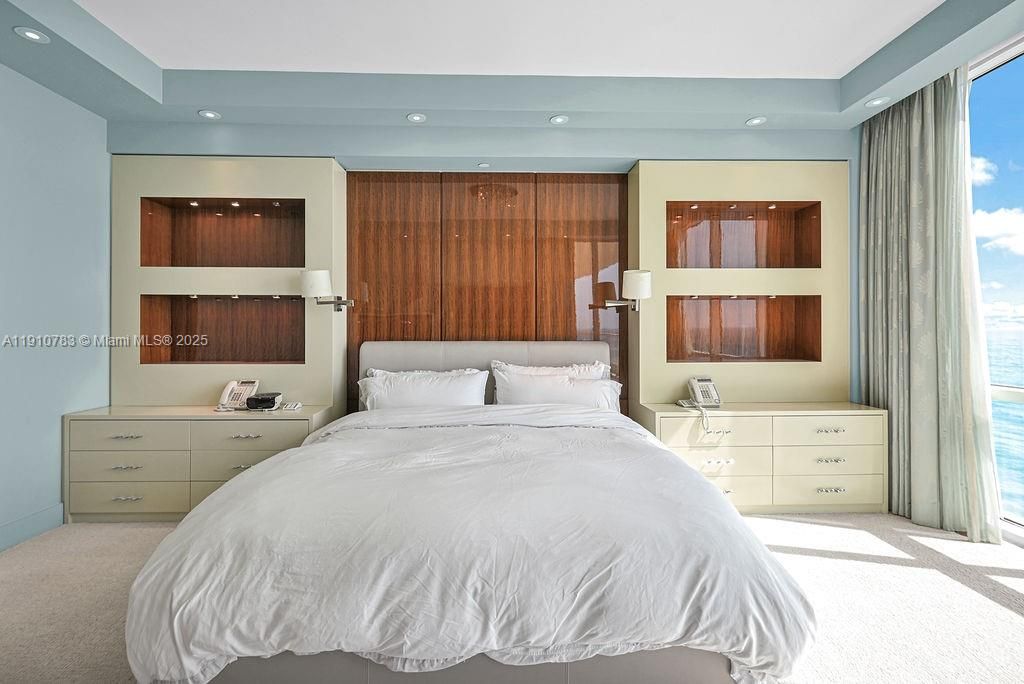 For Sale: $4,299,000 (4 beds, 6 baths, 3735 Square Feet)