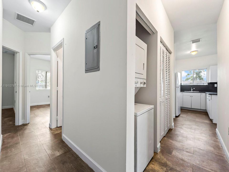 На продажу: $715,000 (0 спален, 0 ванн, 2950 Квадратных фут)