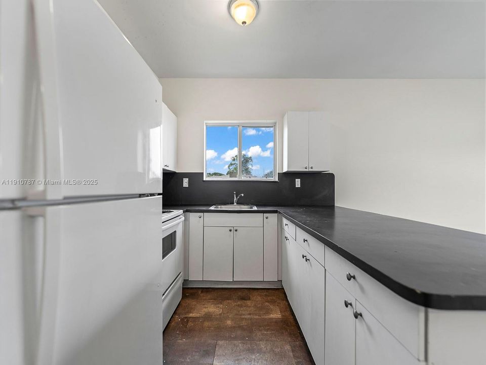 На продажу: $715,000 (0 спален, 0 ванн, 2950 Квадратных фут)