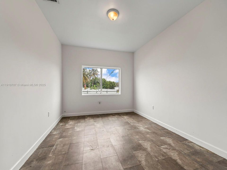 На продажу: $715,000 (0 спален, 0 ванн, 2950 Квадратных фут)