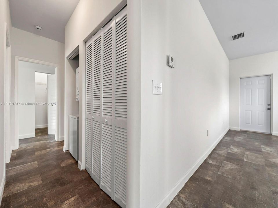 На продажу: $715,000 (0 спален, 0 ванн, 2950 Квадратных фут)