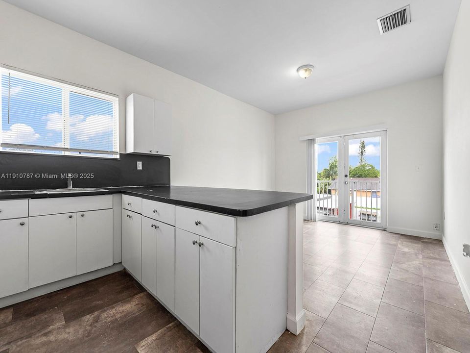 На продажу: $715,000 (0 спален, 0 ванн, 2950 Квадратных фут)