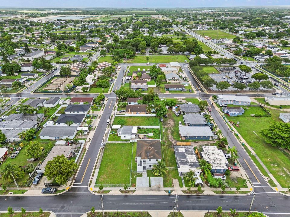 На продажу: $715,000 (0 спален, 0 ванн, 2950 Квадратных фут)