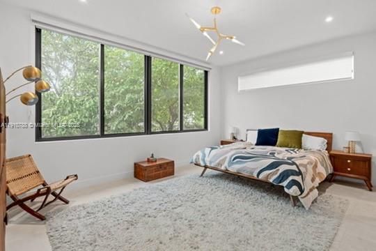 Activo con contrato: $2,150,000 (3 camas, 2 baños, 2054 Pies cuadrados)