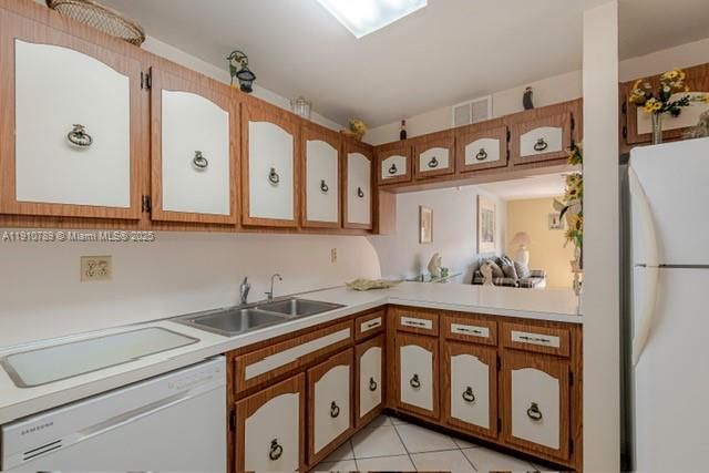 En Venta: $260,000 (2 camas, 1 baños, 998 Pies cuadrados)