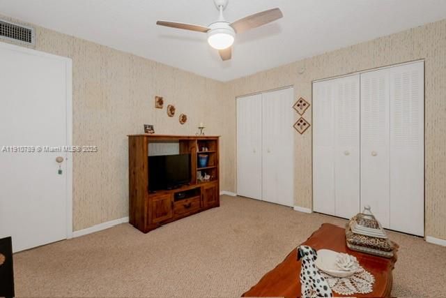 En Venta: $260,000 (2 camas, 1 baños, 998 Pies cuadrados)