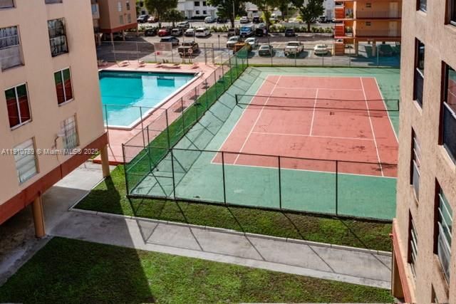 En Venta: $260,000 (2 camas, 1 baños, 998 Pies cuadrados)