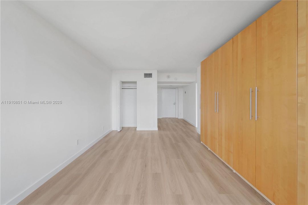 В аренду: $2,850 (2 спален, 2 ванн, 1225 Квадратных фут)