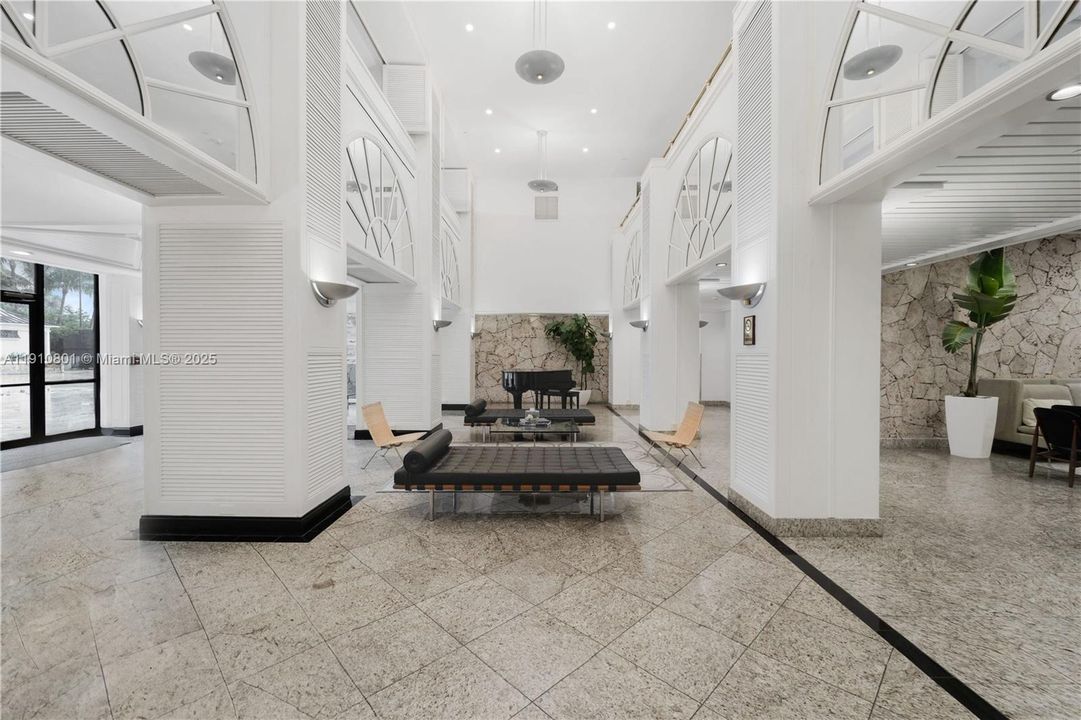 В аренду: $2,850 (2 спален, 2 ванн, 1225 Квадратных фут)