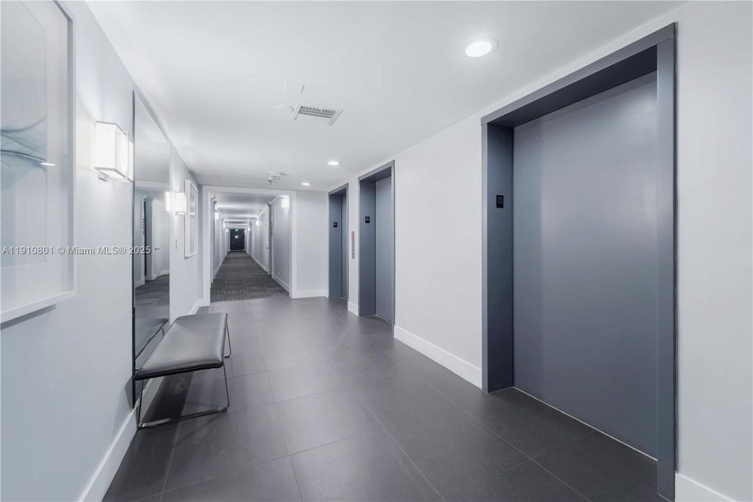 В аренду: $2,850 (2 спален, 2 ванн, 1225 Квадратных фут)