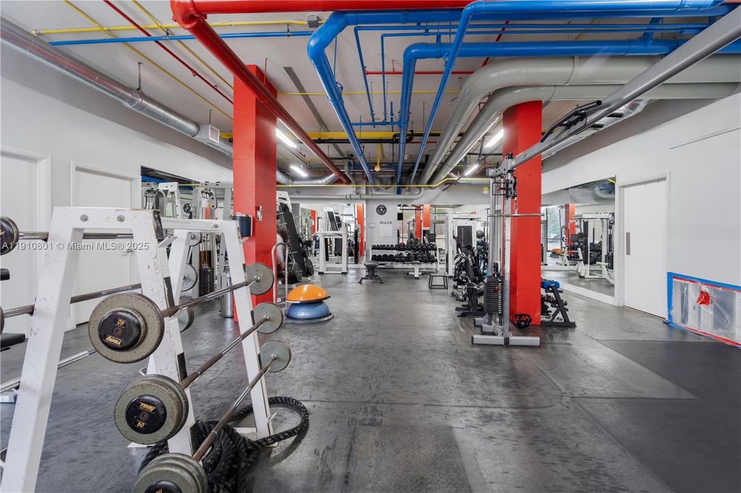 В аренду: $2,850 (2 спален, 2 ванн, 1225 Квадратных фут)