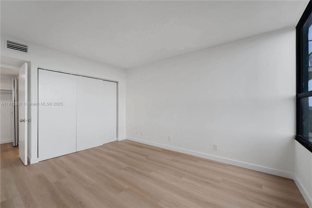 В аренду: $2,850 (2 спален, 2 ванн, 1225 Квадратных фут)