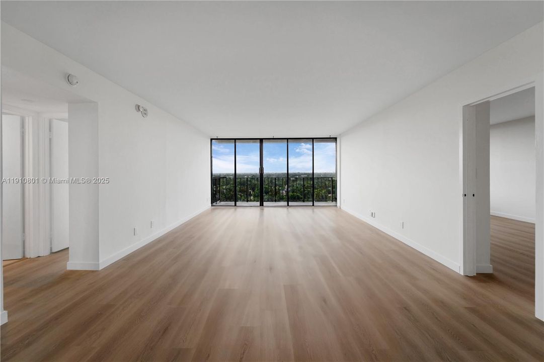 В аренду: $2,850 (2 спален, 2 ванн, 1225 Квадратных фут)